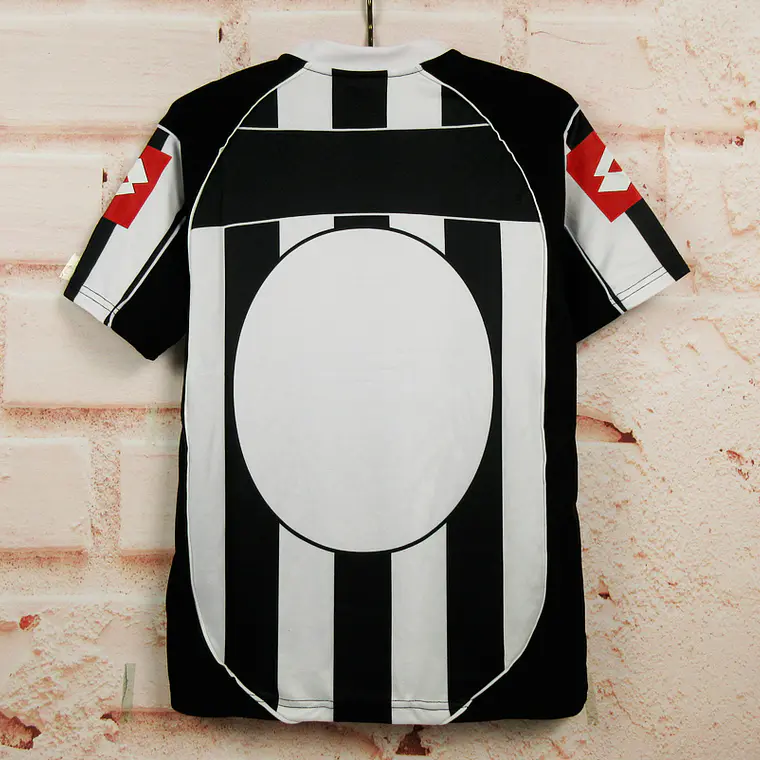 Juventus Home 02/03 4