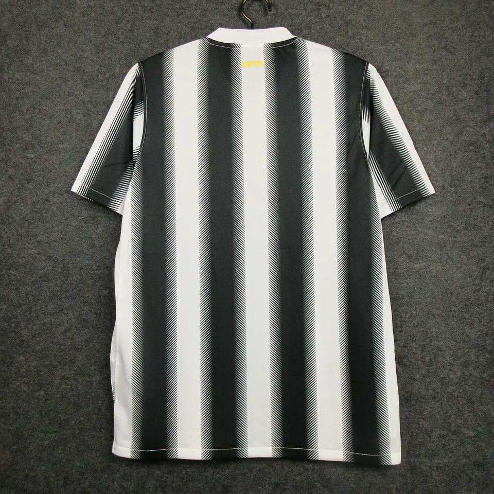 Juventus Home 11/12 3