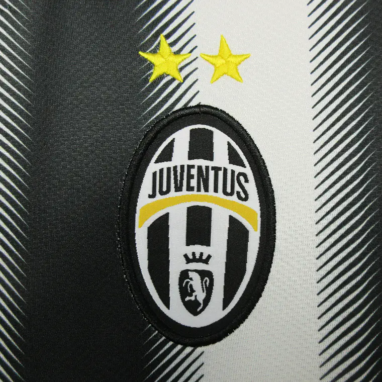 Juventus Home 11/12 5
