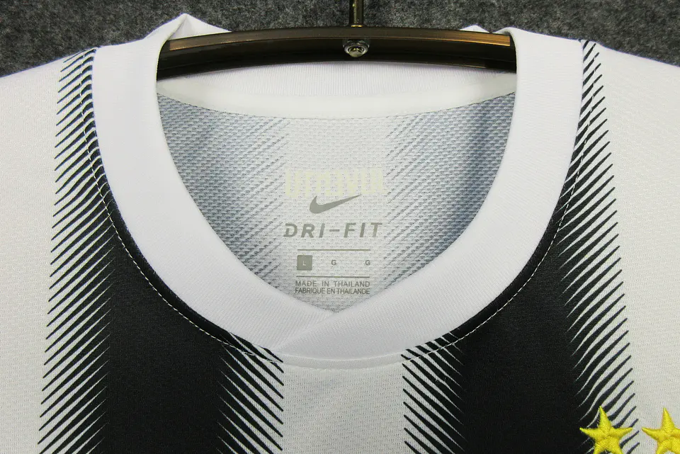 Juventus Home 11/12 7