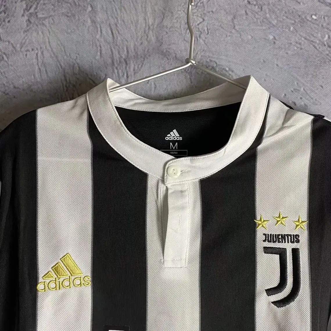 Juventus Home 17/18 4