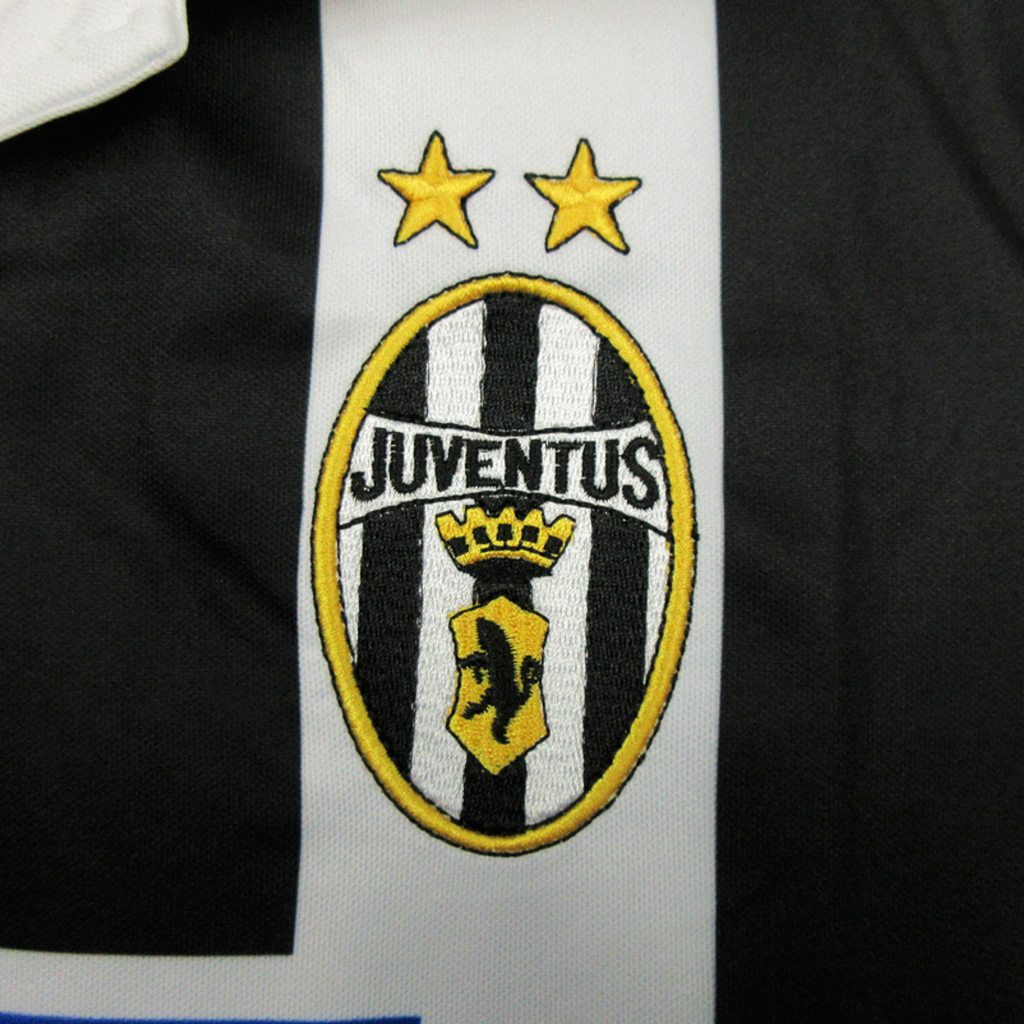 Juventus Home 99/00 4