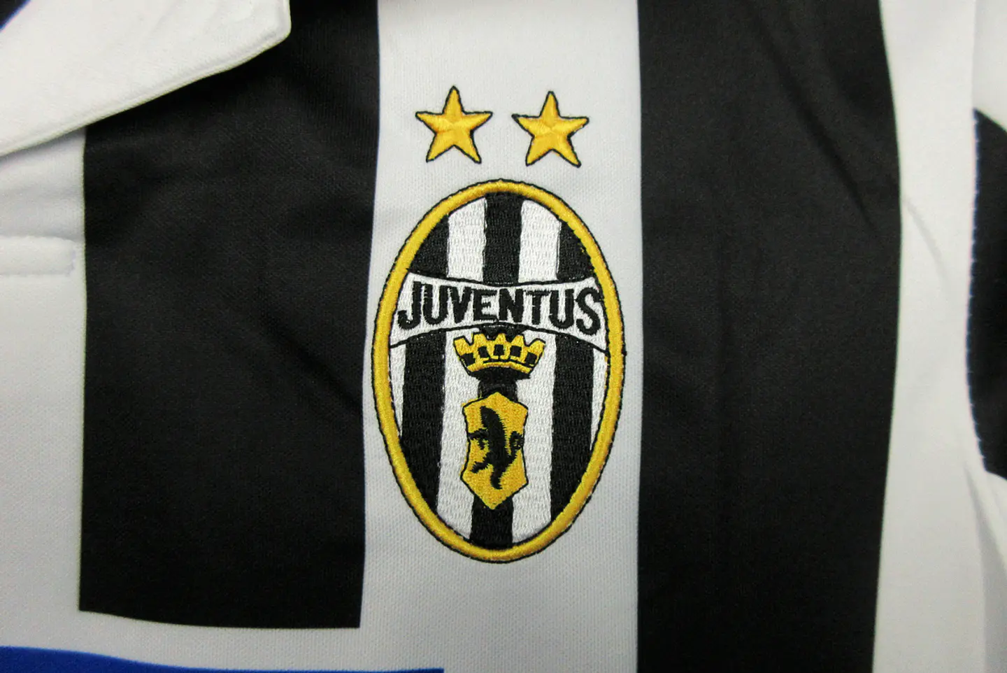 Juventus Home 99/00 5