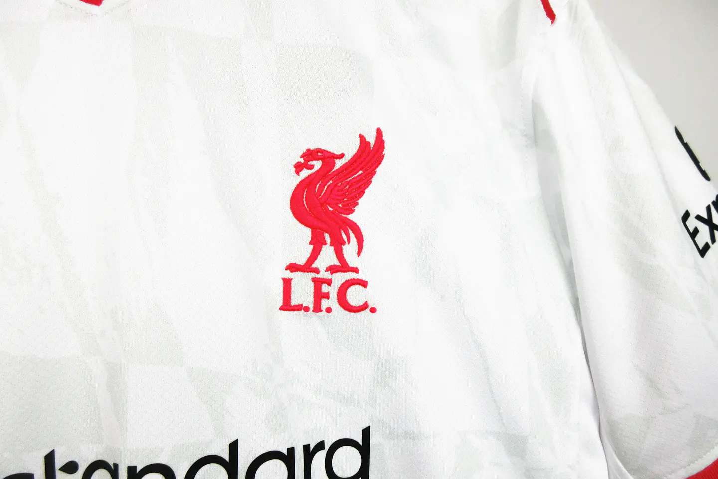 Liverpool Away 24/25 4