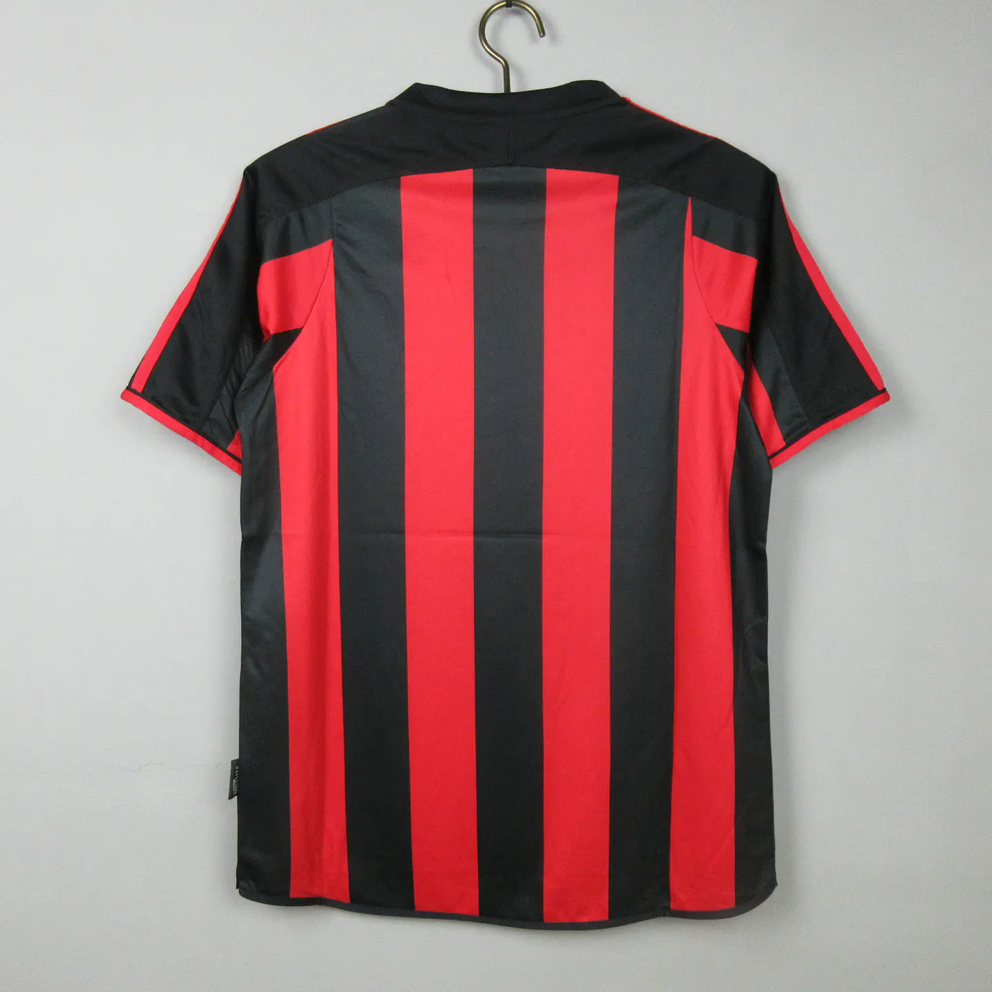 Milan Home 03/04 2