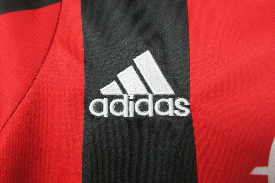 Milan Home 03/04 5