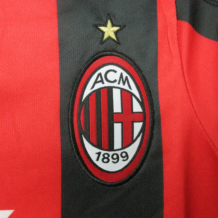 Milan Home 03/04 4
