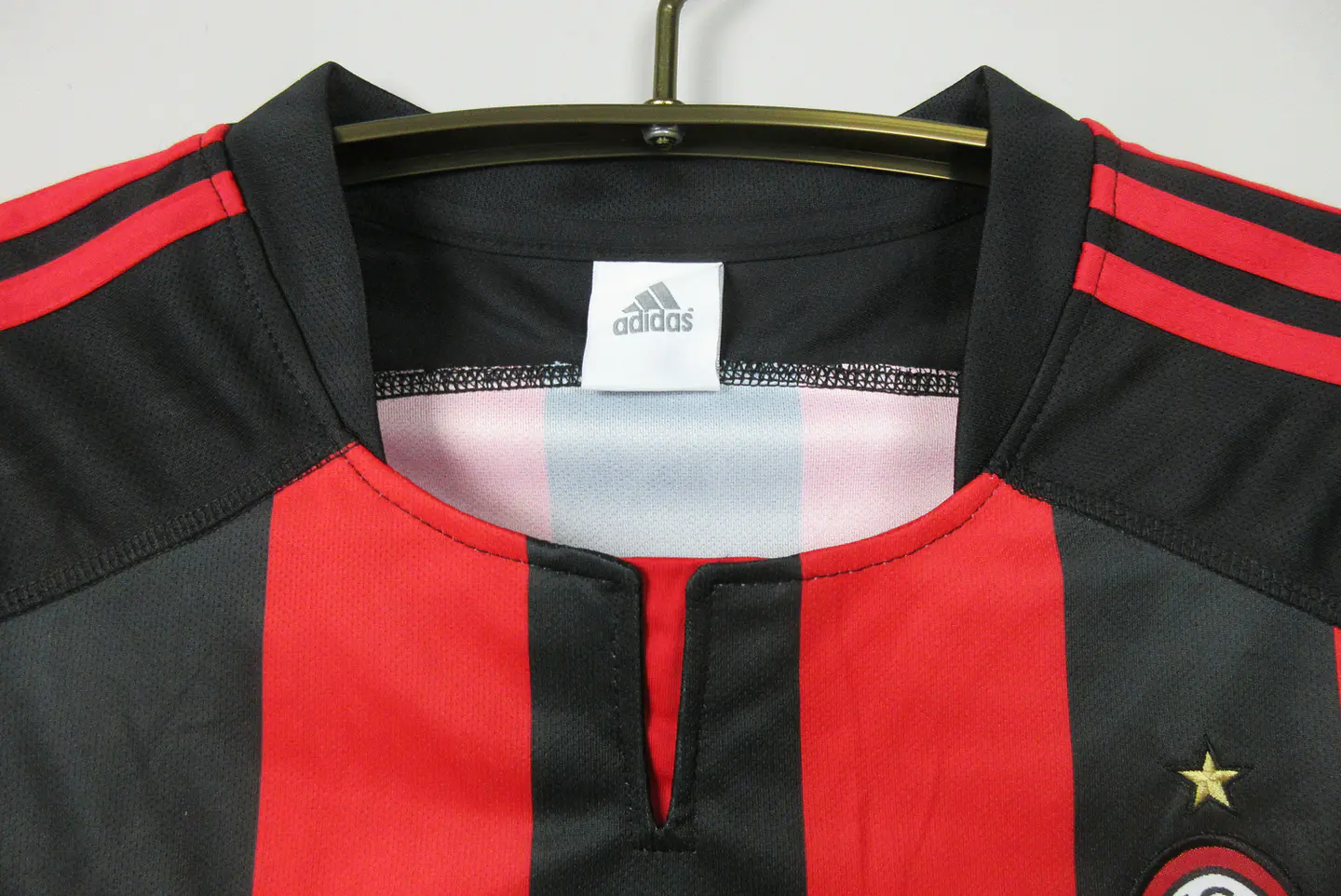 Milan Home 03/04 6