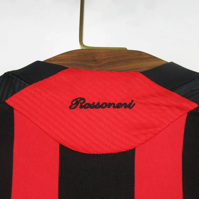 Milan Home 08/09 8