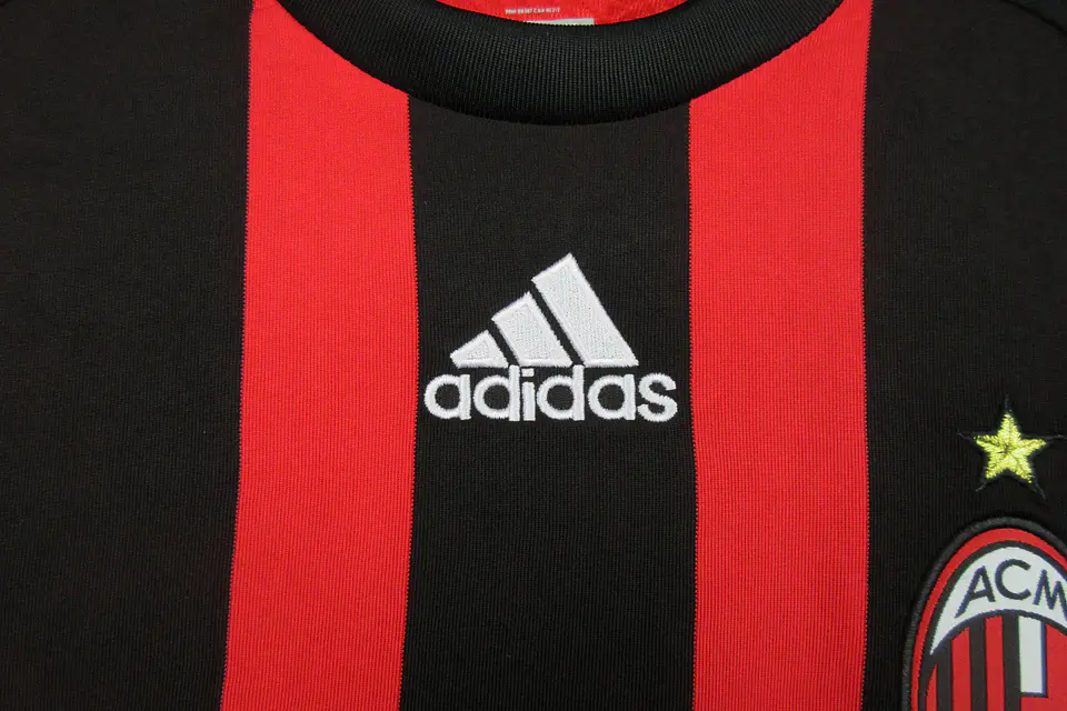 Milan Home 08/09 5