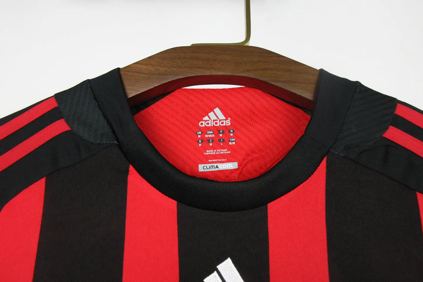 Milan Home 08/09 7