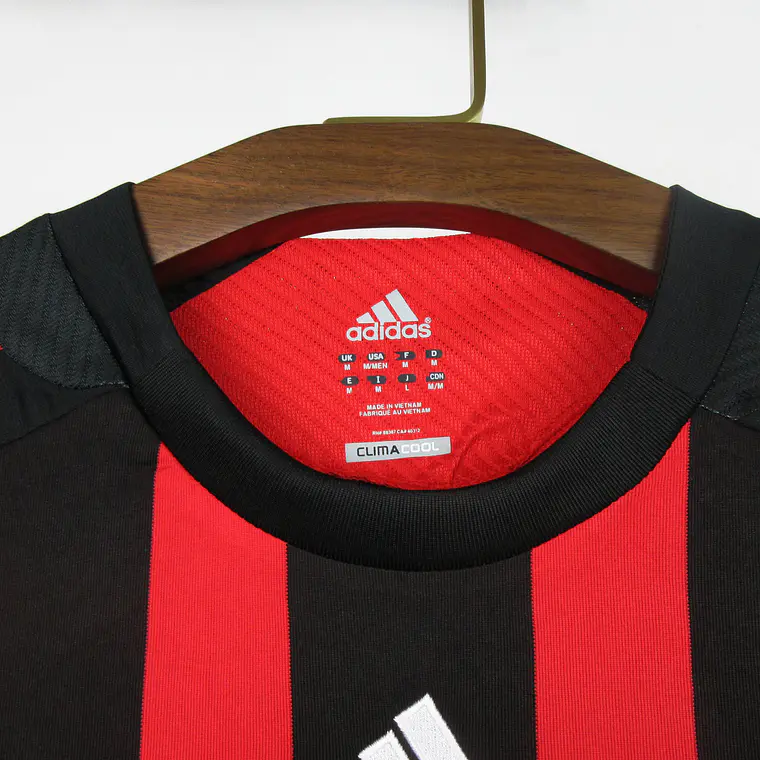 Milan Home 08/09 7