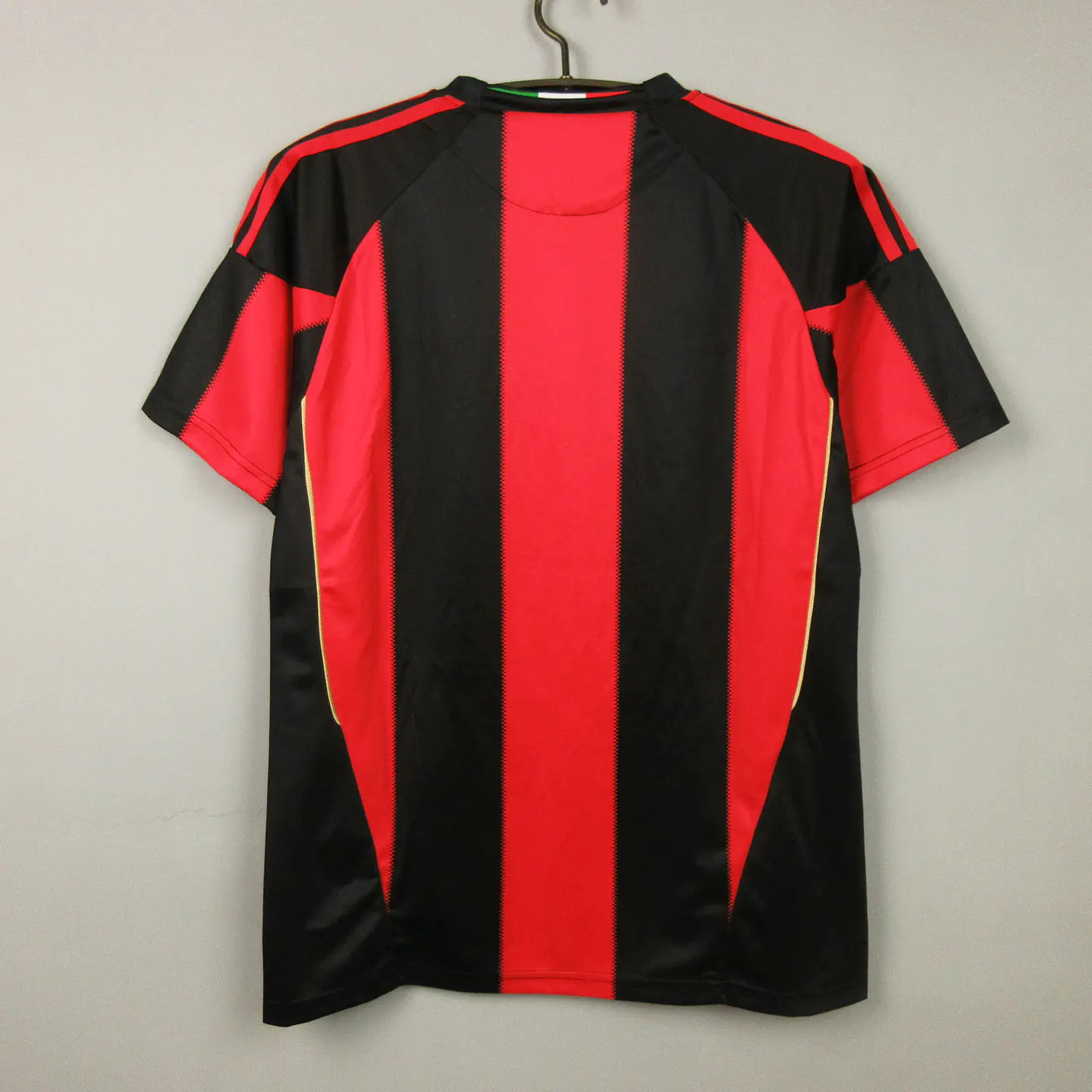 Milan Home 10/11 2