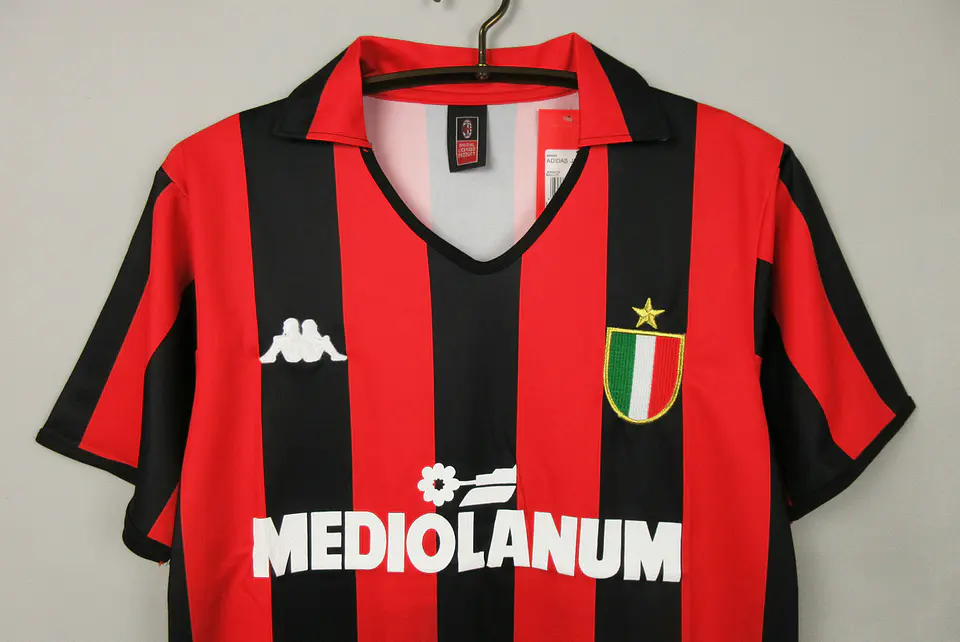 Milan Home 88/89 3