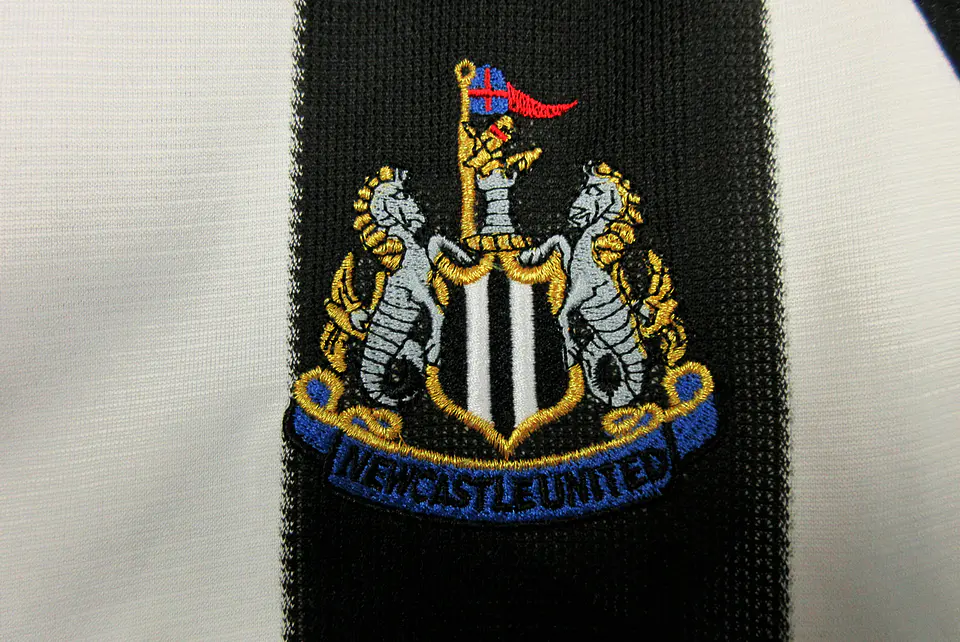 Newcastle Home 05/06 6