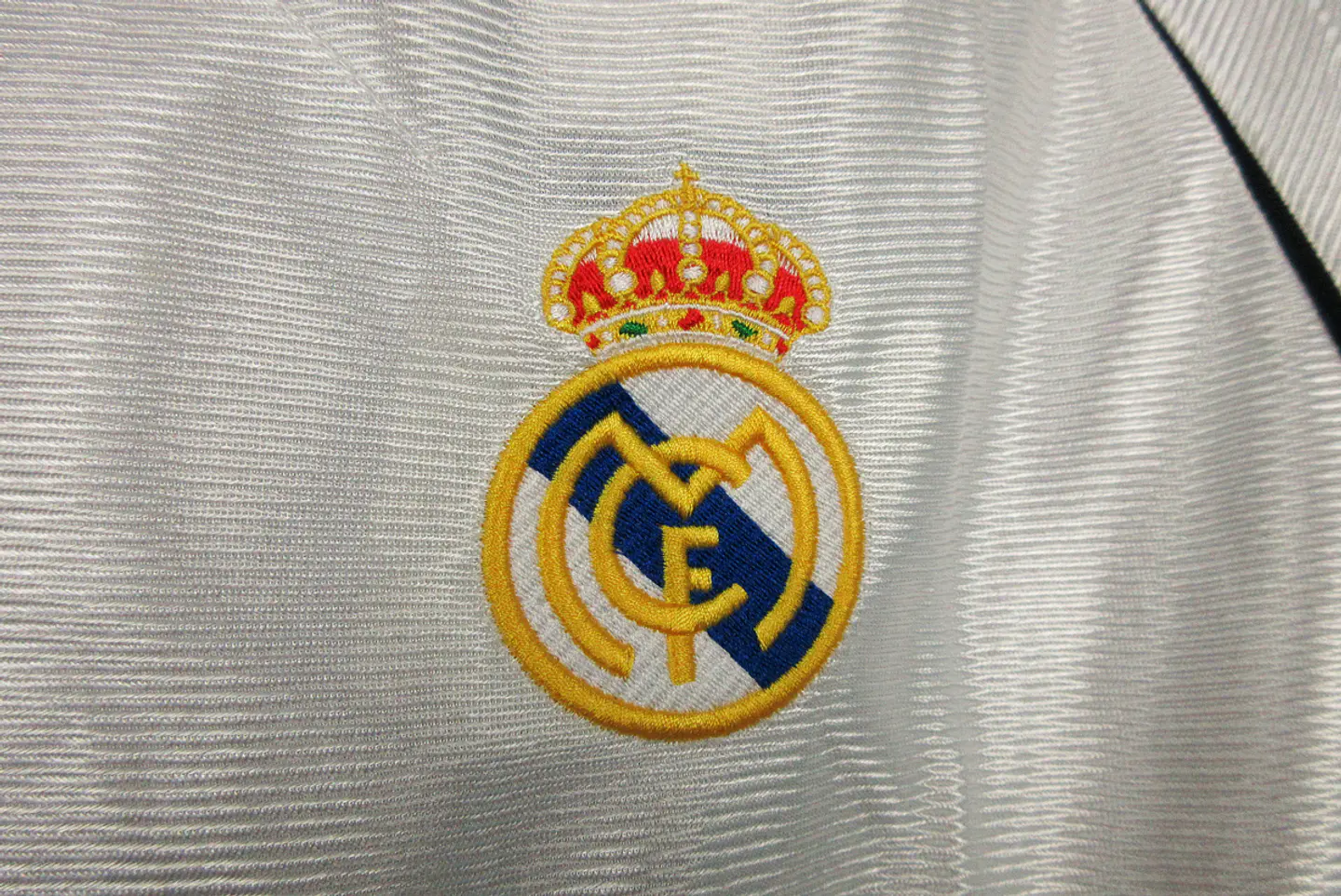 Real Madrid Home 98/00 6