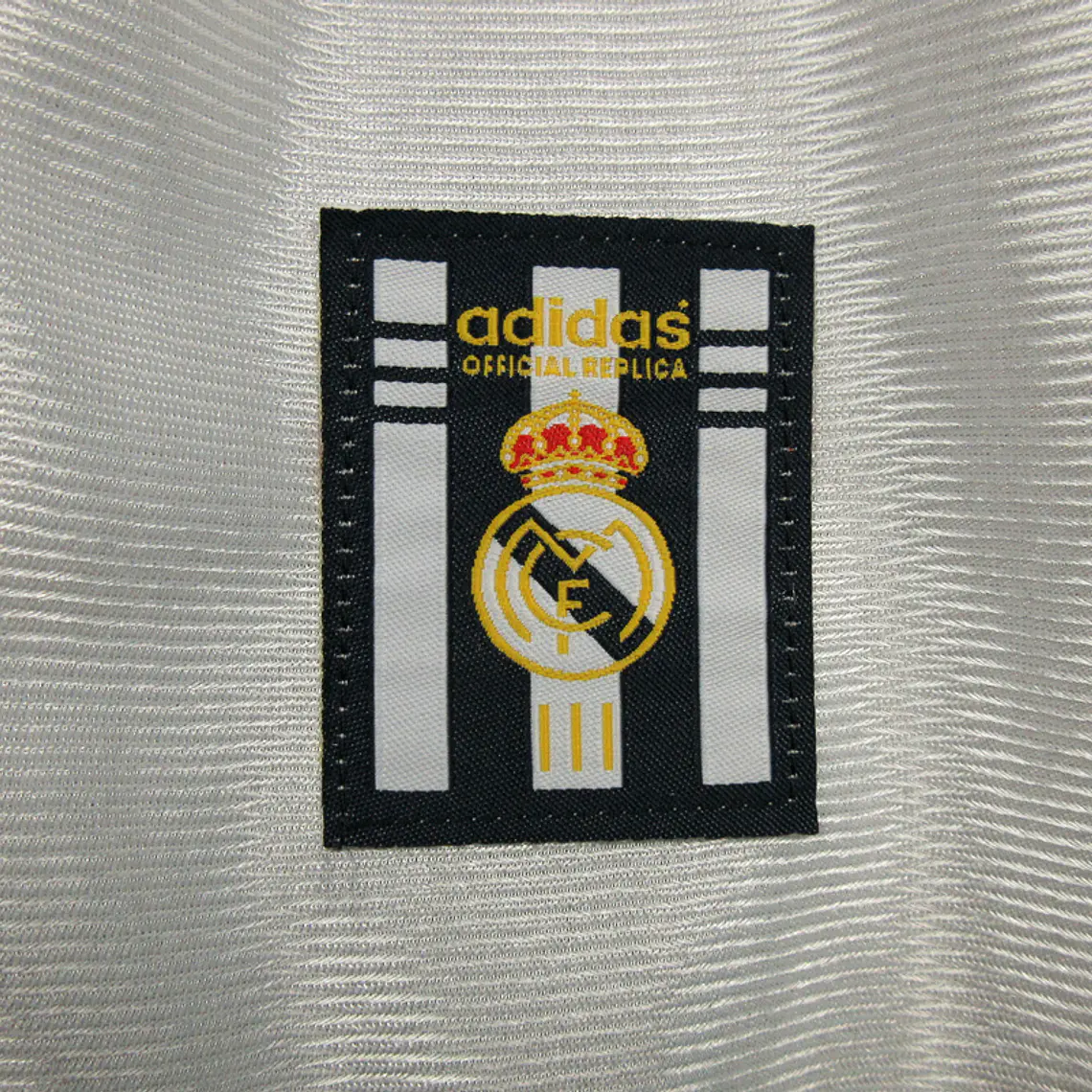 Real Madrid Home 98/00 8