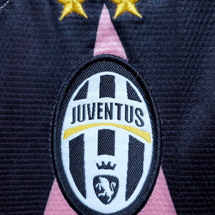 Juventus Away 11/12 4