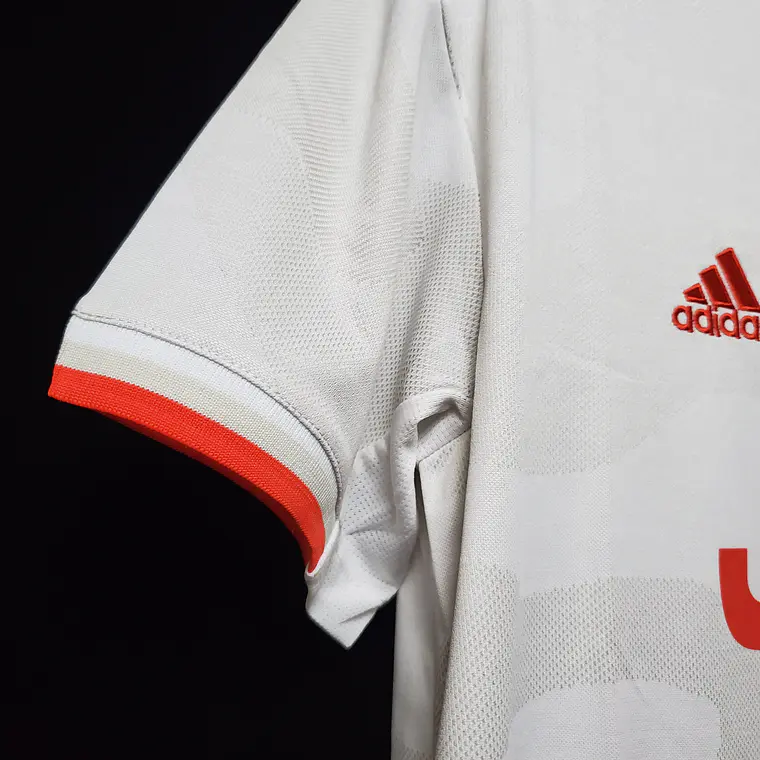Juventus Away 19/20 6