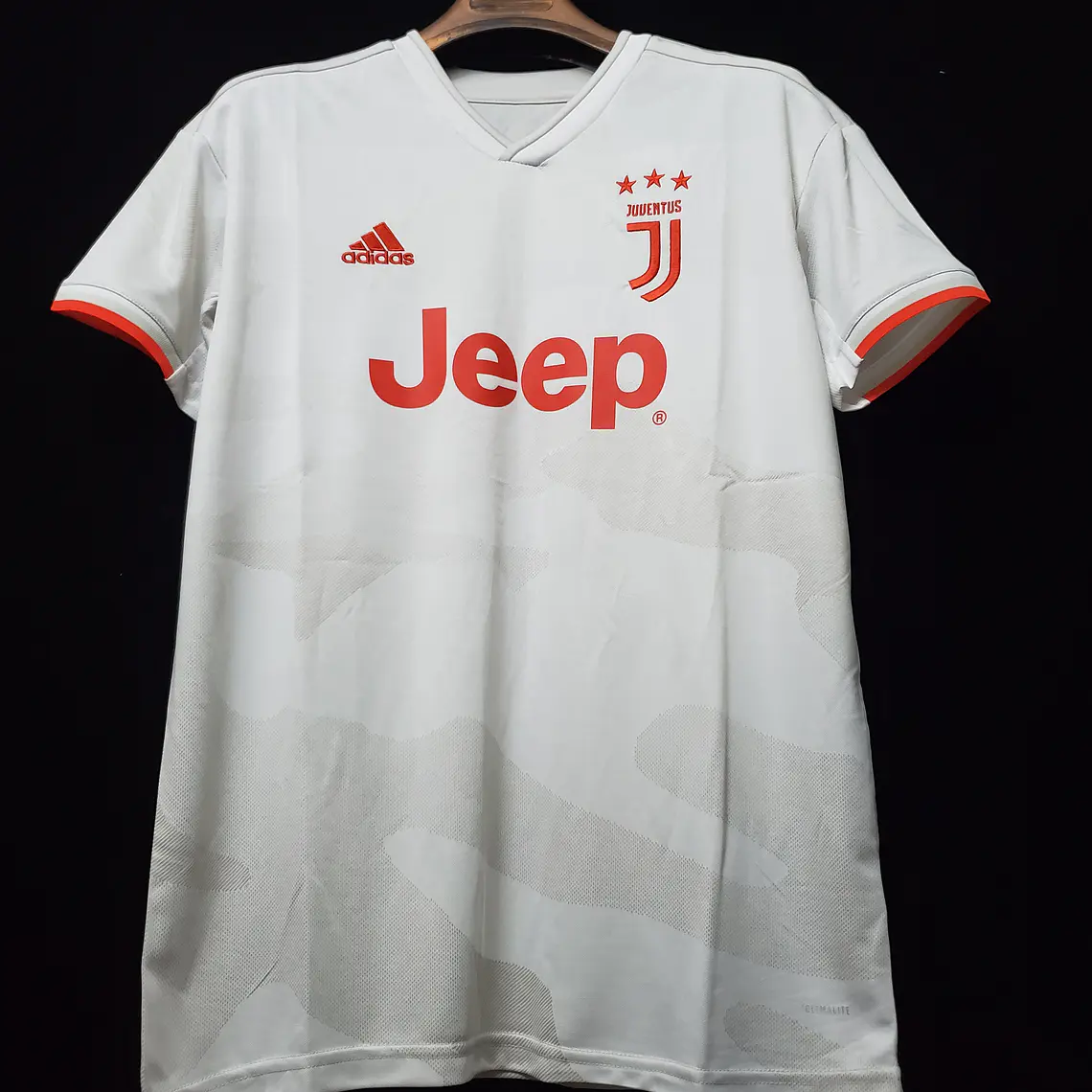 Juventus Away 19/20 4
