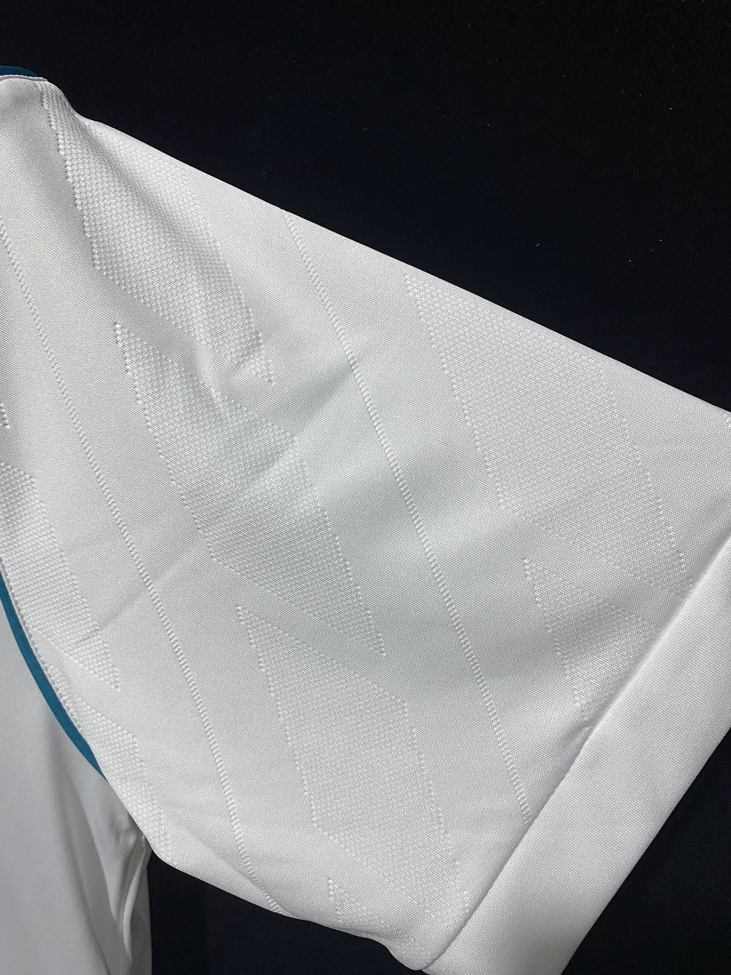Real Madrid Home 18/19 8