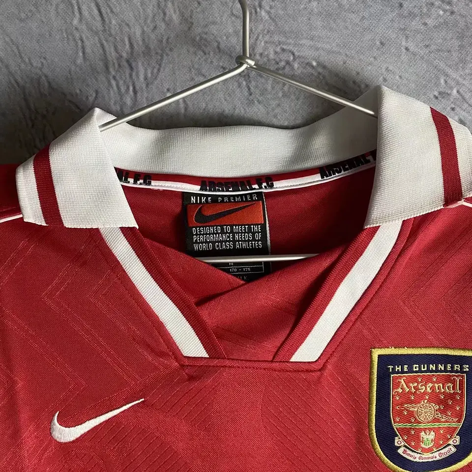 Arsenal Home 96/98 4