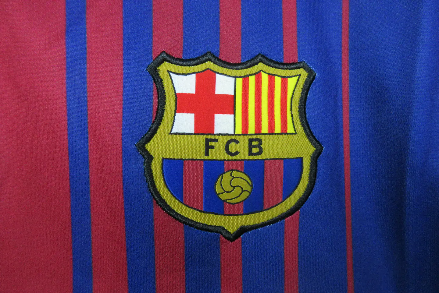 Barcelona Home 17/18 4