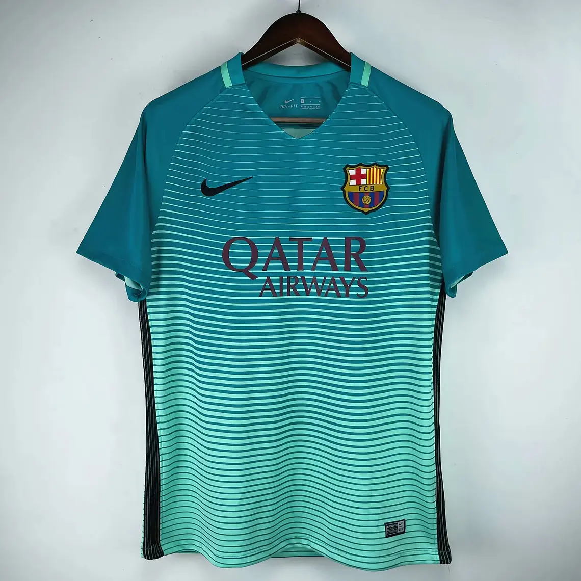 Barcelona Third 16/17 1
