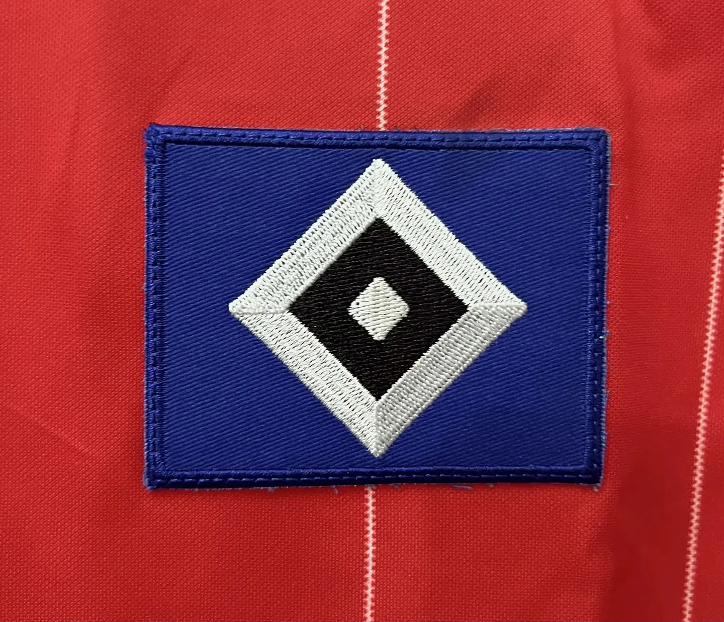 Hamburgo Away 82/83 4