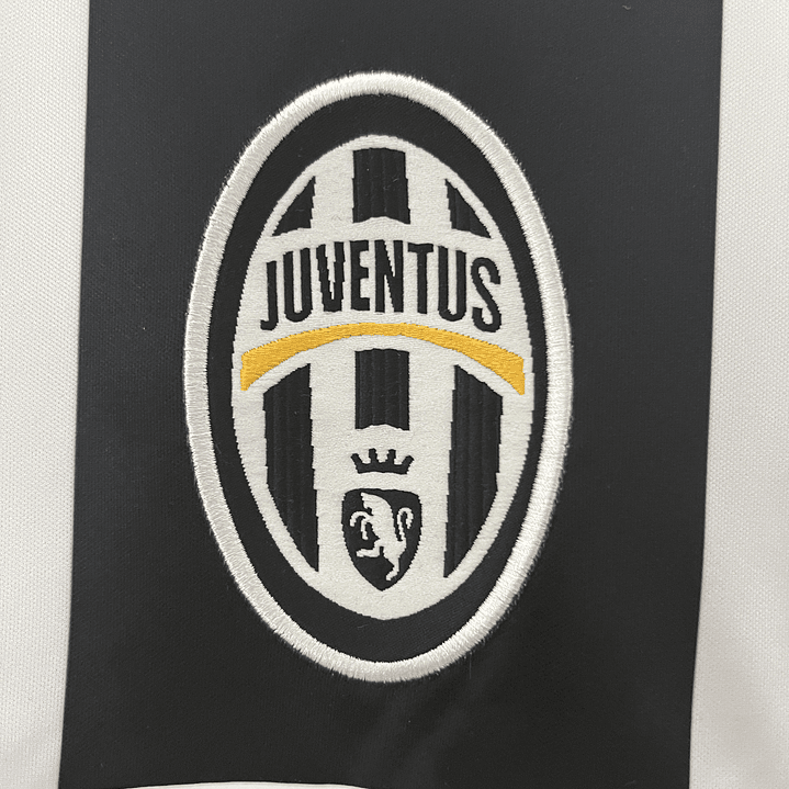 Juventus Home 04/05 6