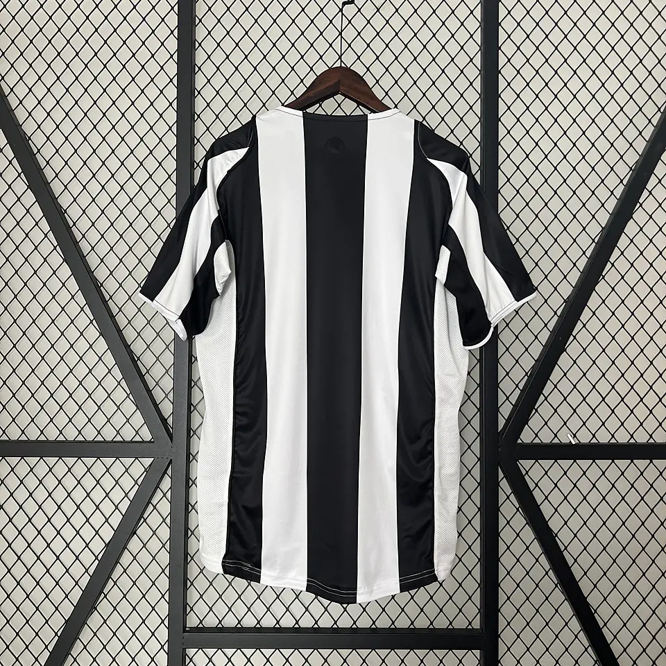 Juventus Home 04/05 4