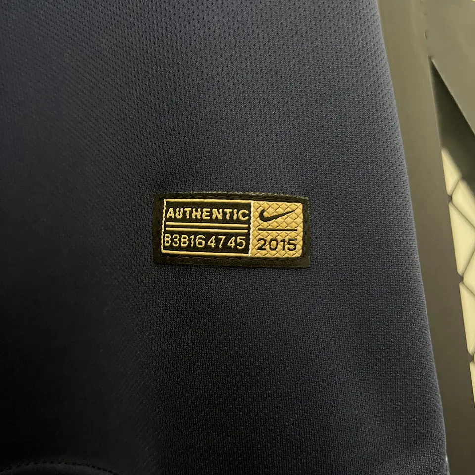 Manchester City Away 15/16 10