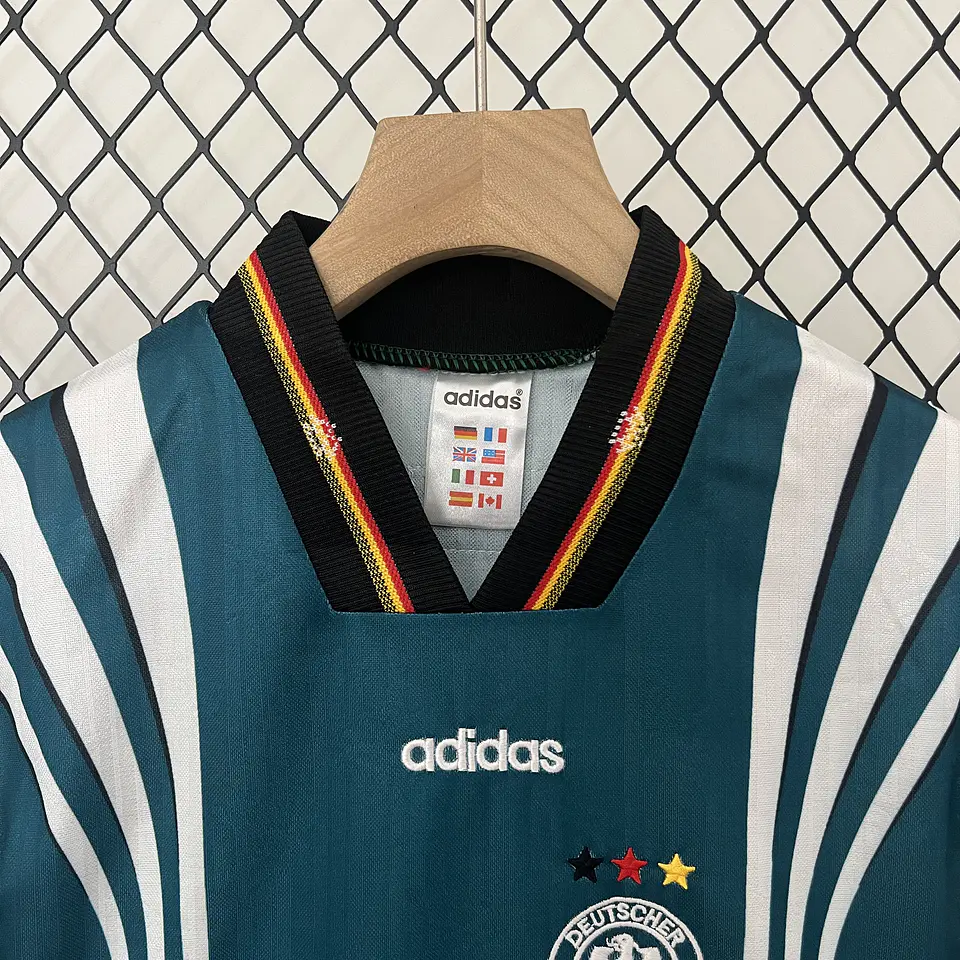 Alemanha Home 1996 Kit Criança 3