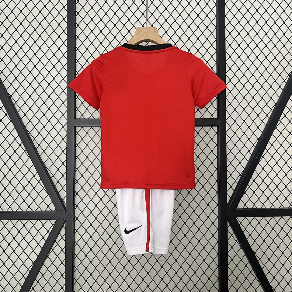 Manchester United Home 09/10 Kit Criança 2