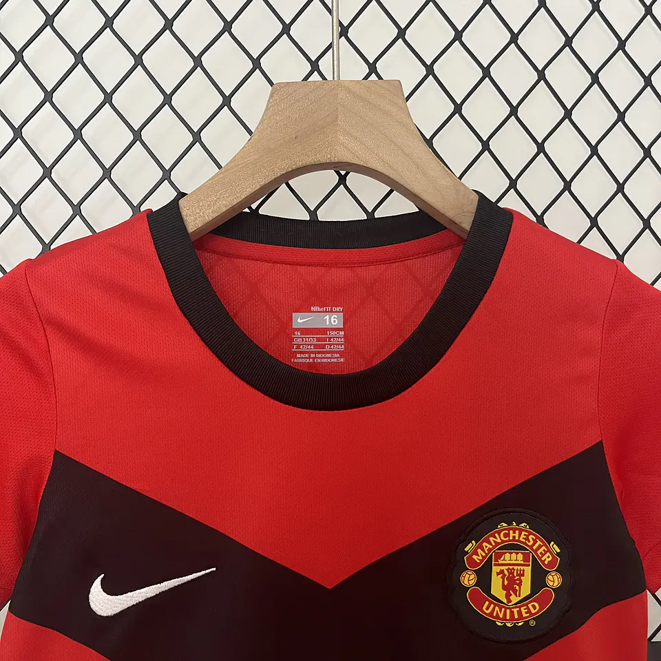 Manchester United Home 09/10 Kit Criança 3