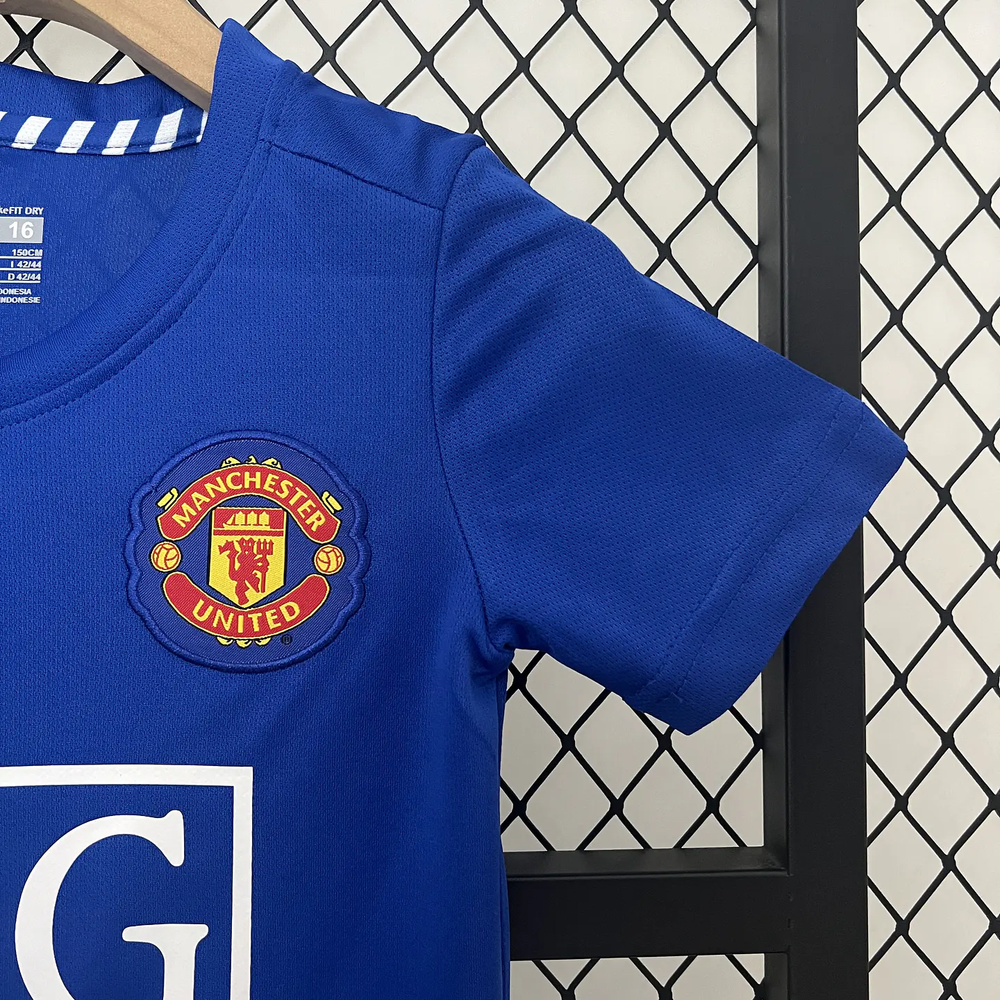 Manchester United Third 08/09 Kit Criança 4