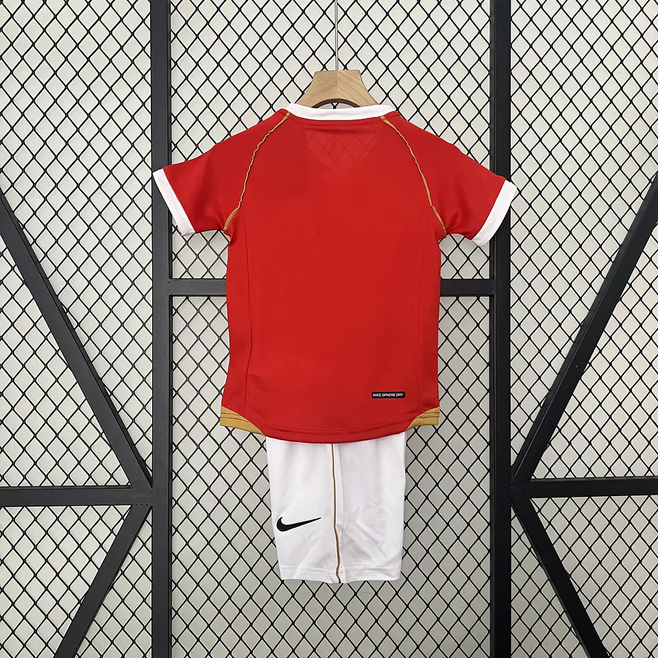 Manchester United Home 06/07 Kit Criança 2