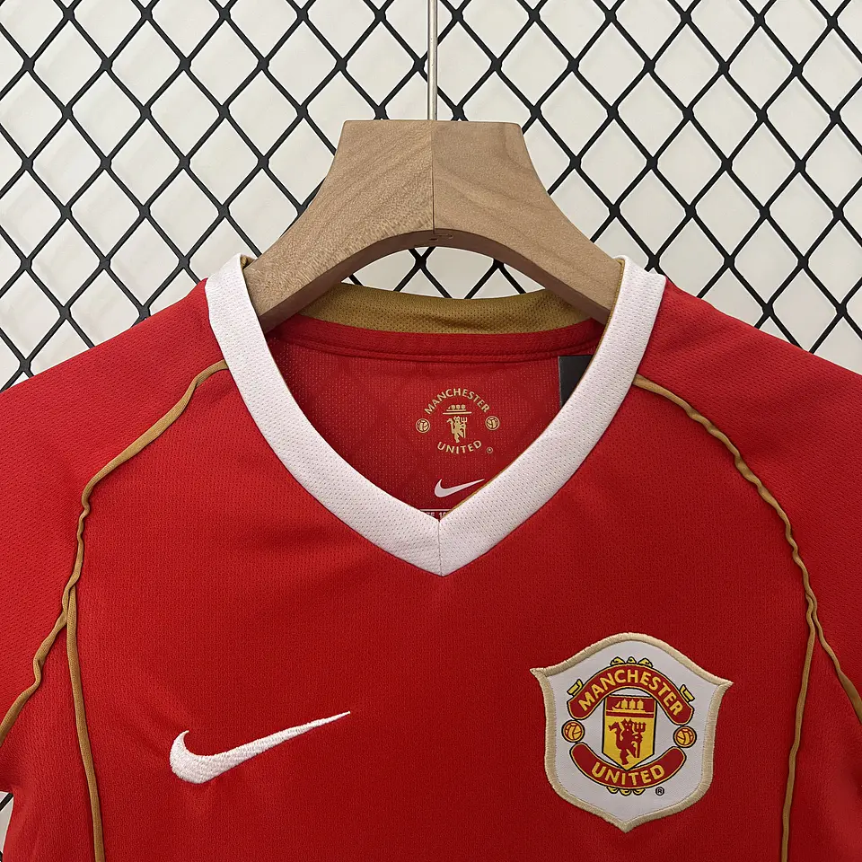 Manchester United Home 06/07 Kit Criança 4