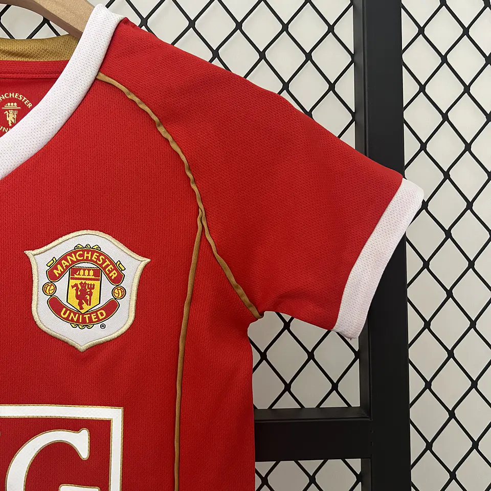 Manchester United Home 06/07 Kit Criança 3