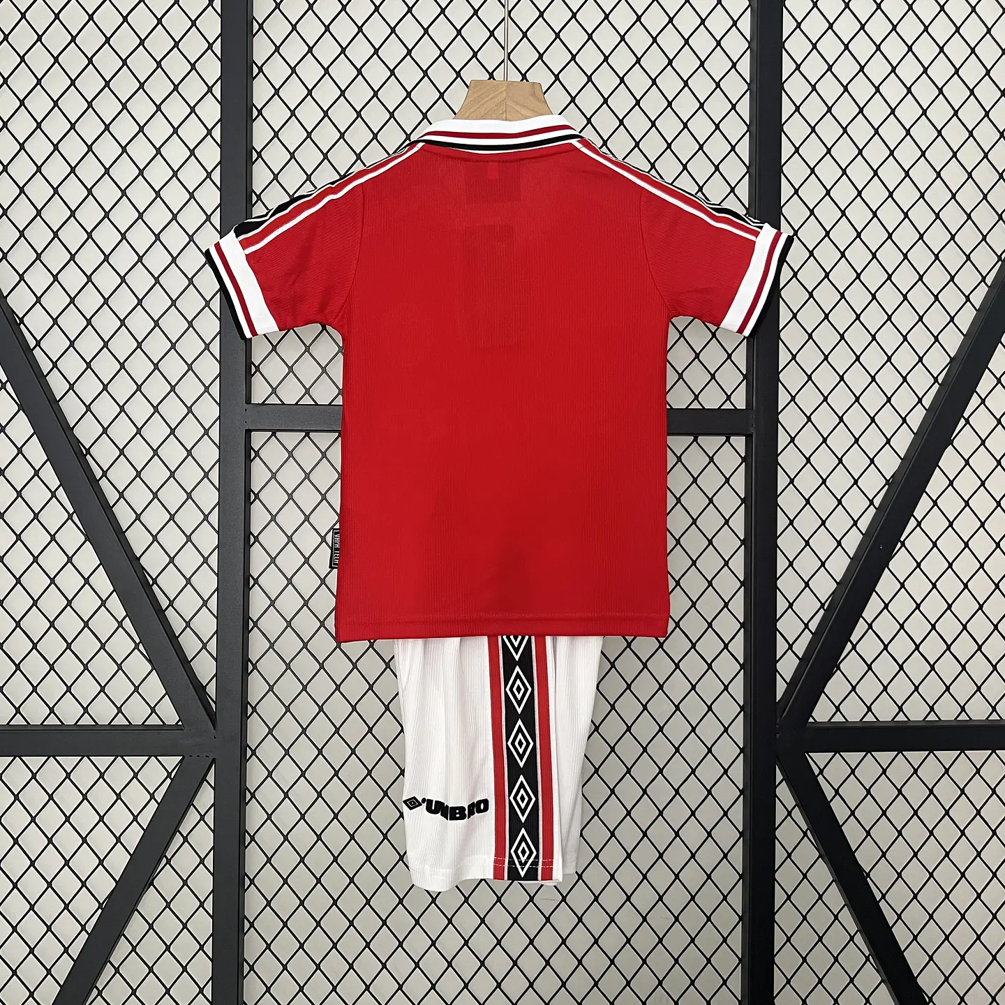 Manchester United Home 98/99 Kit Criança 2