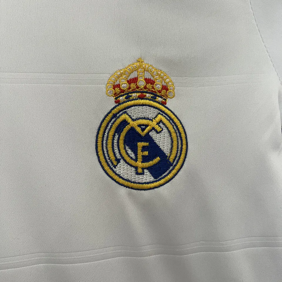 Real Madrid Home 13/14 Kit Criança 8