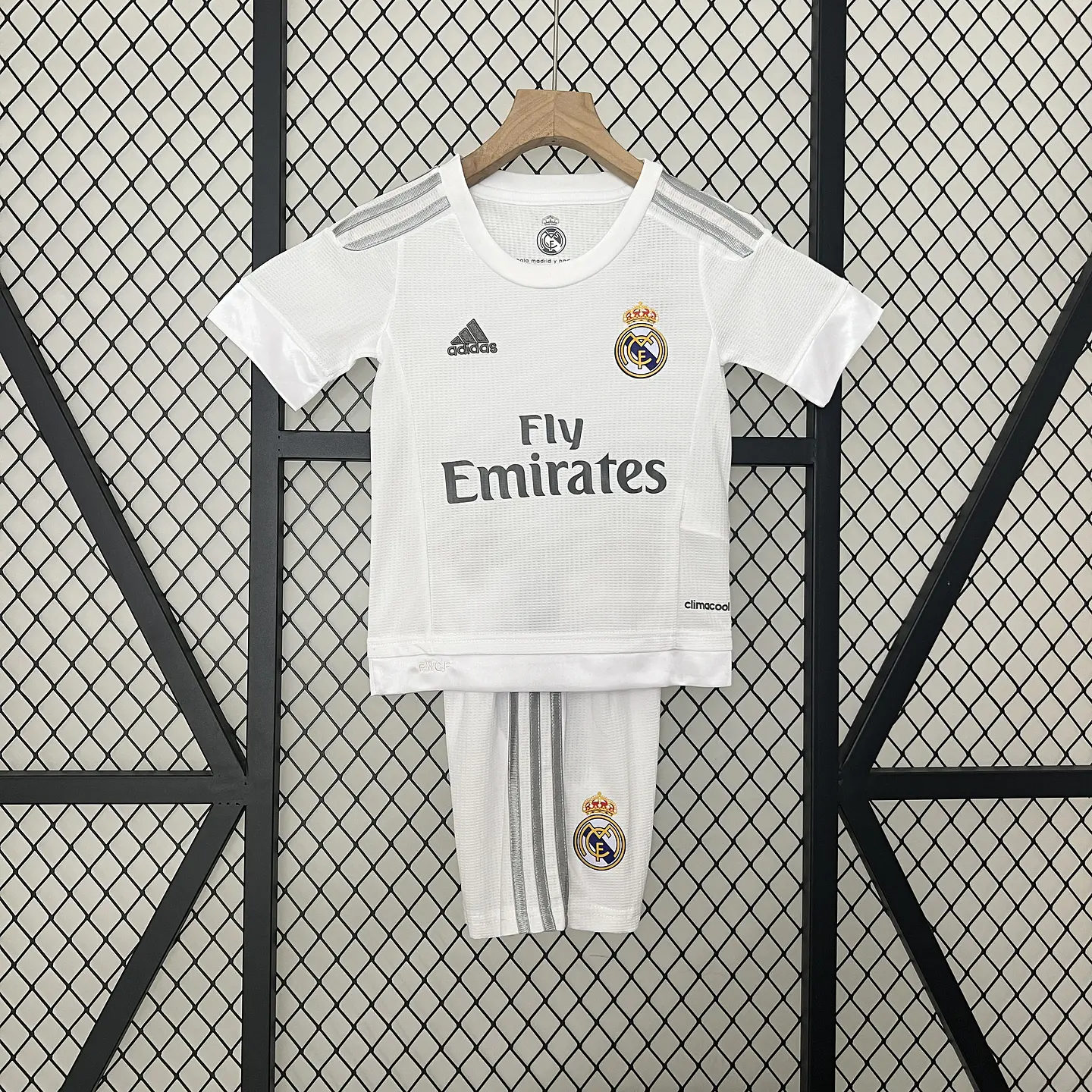 Real Madrid Home 15/16 Kit Criança 1