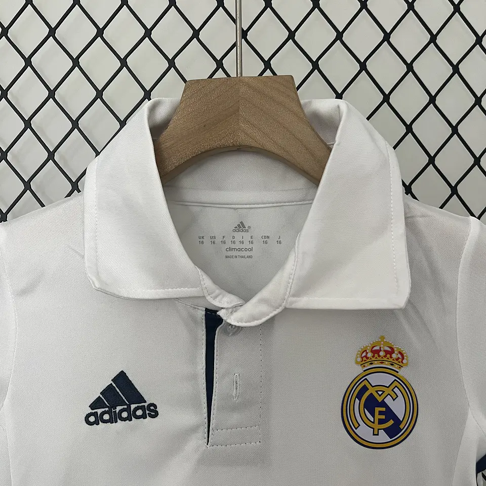 Real Madrid Home 16/17 Kit Criança 3