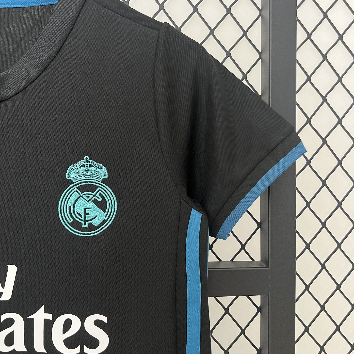 Real Madrid Away 17/18 Kit-Criança 4