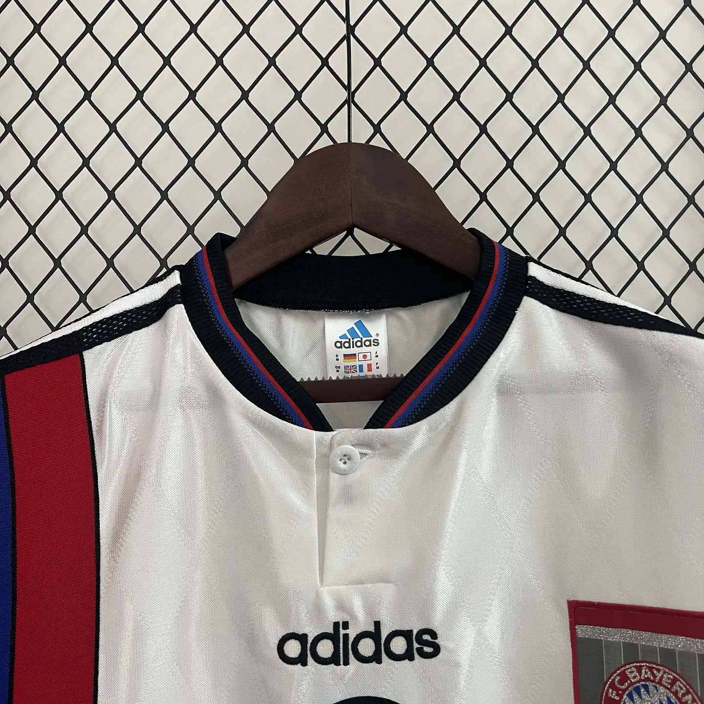 Bayern Away 96/98 3