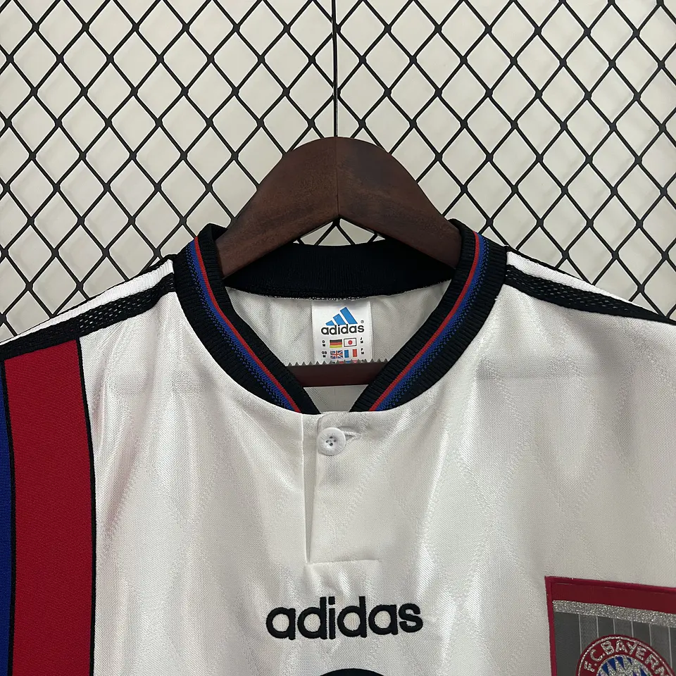 Bayern Away 96/98 3