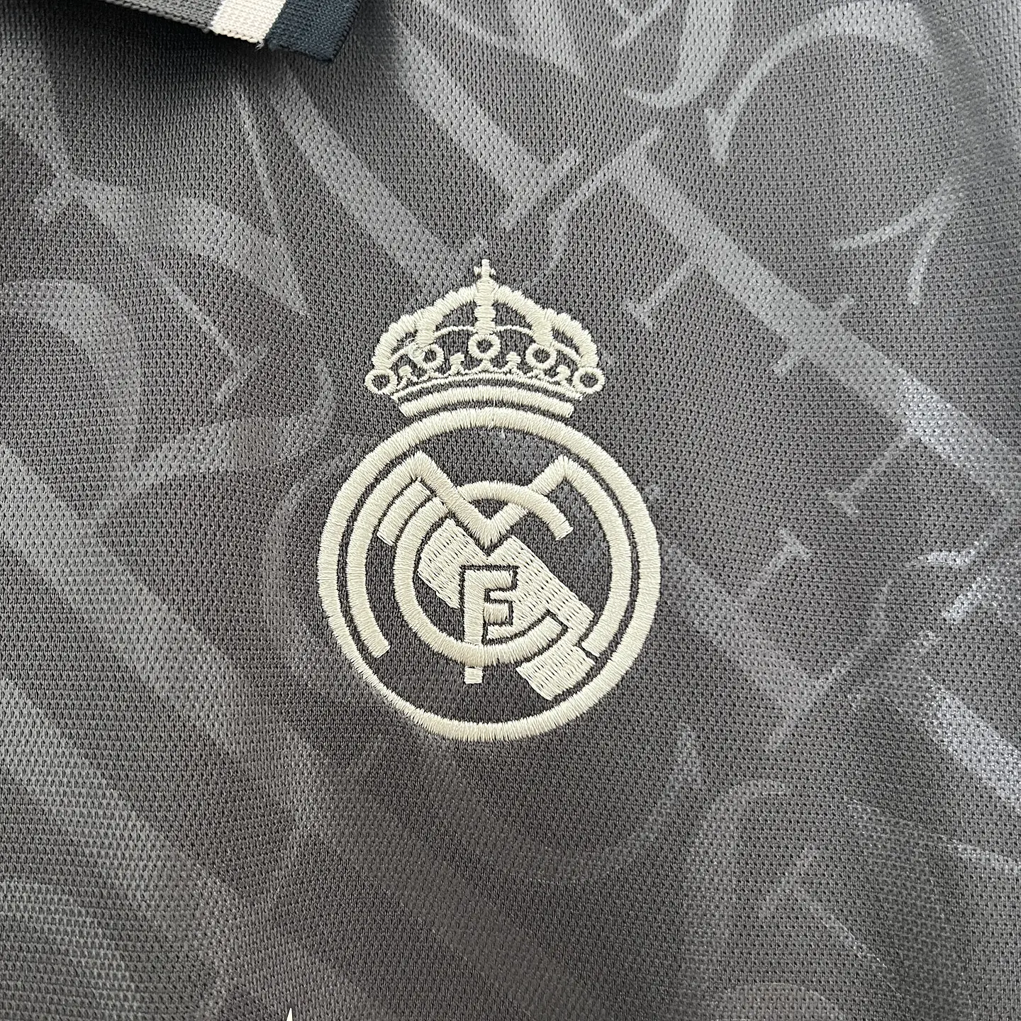 Real Madrid Third 24/25 8