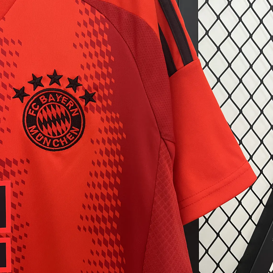 Bayern Home 24/25 5