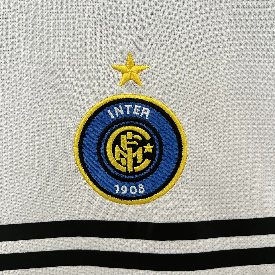 Inter Milão Away 04/05 7