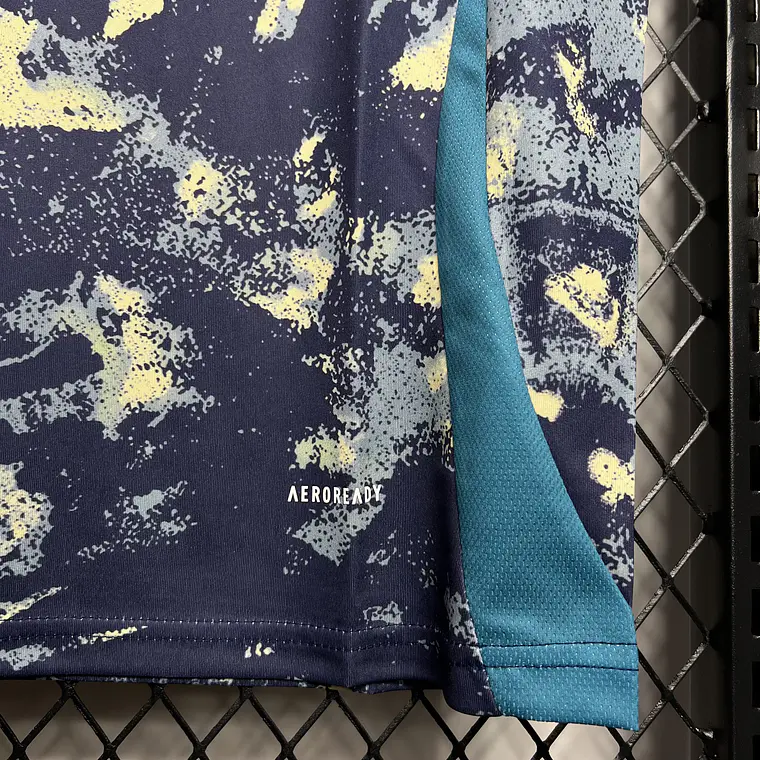 Ajax Away 24/25 8